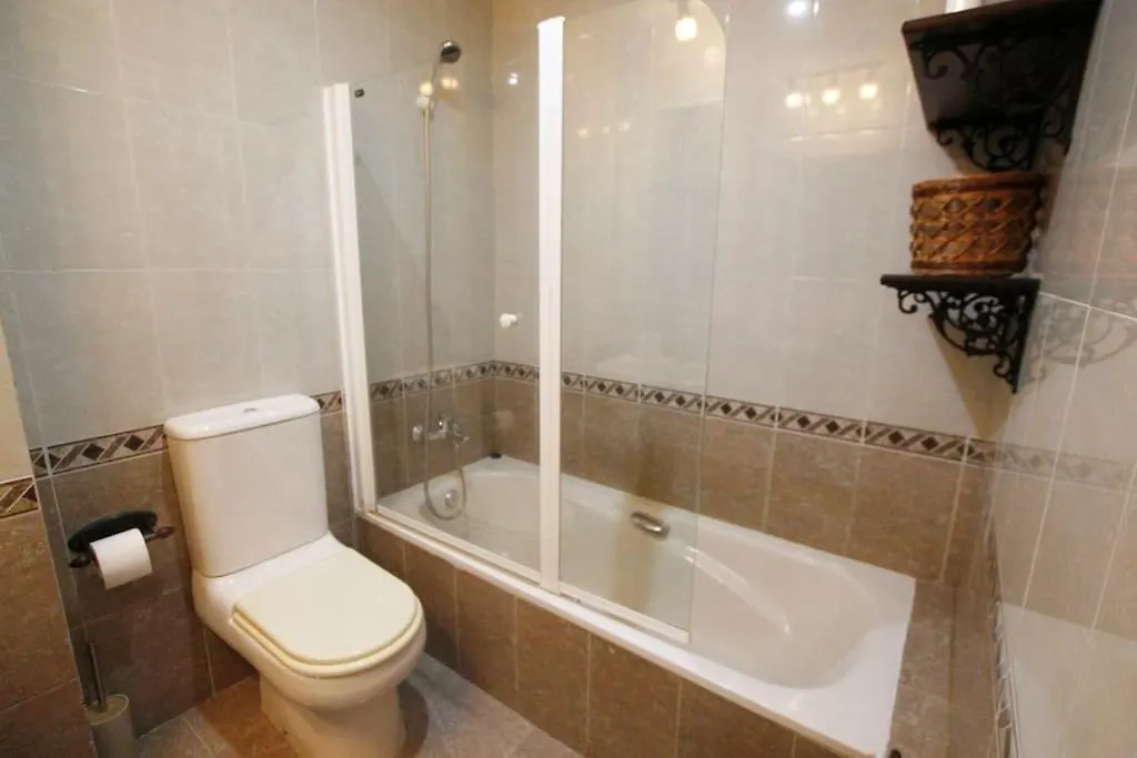 Sevilla Clasica: Amigos Y Familia. Parking Gratis! Apartamento